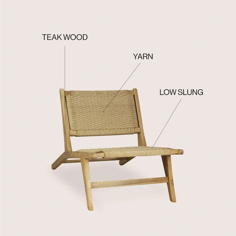 Chaise longue sans accoudoirs en bois et algues tissées, style médiéval-moderne, couleur naturelle