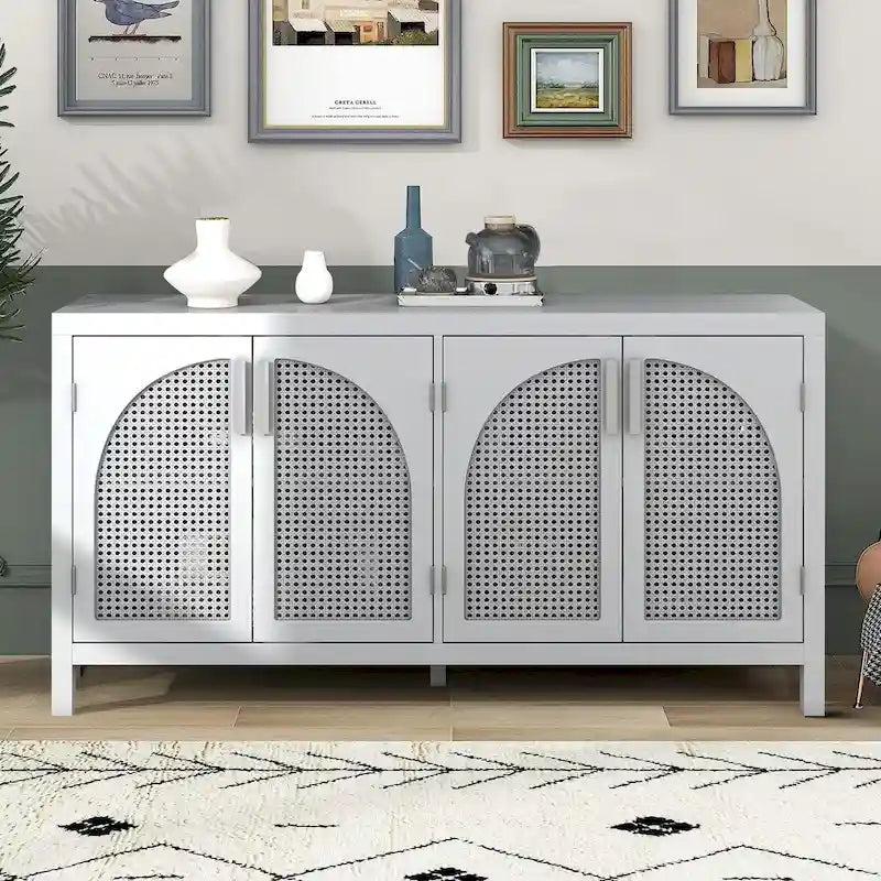 Buffet de style ferme moderne avec quatre portes décorées de rotin artificiel