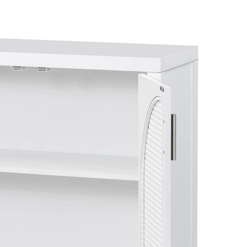 Buffet de style ferme moderne avec quatre portes décorées de rotin artificiel